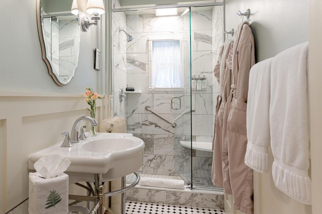 Pinecrest Bed & Breakfast Ешвілл Екстер'єр фото