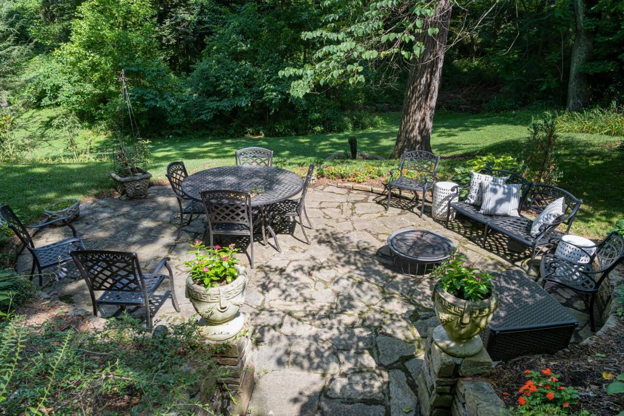 Pinecrest Bed & Breakfast Ешвілл Екстер'єр фото