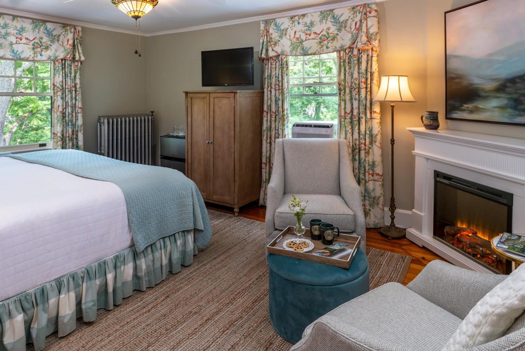 Pinecrest Bed & Breakfast Ешвілл Екстер'єр фото