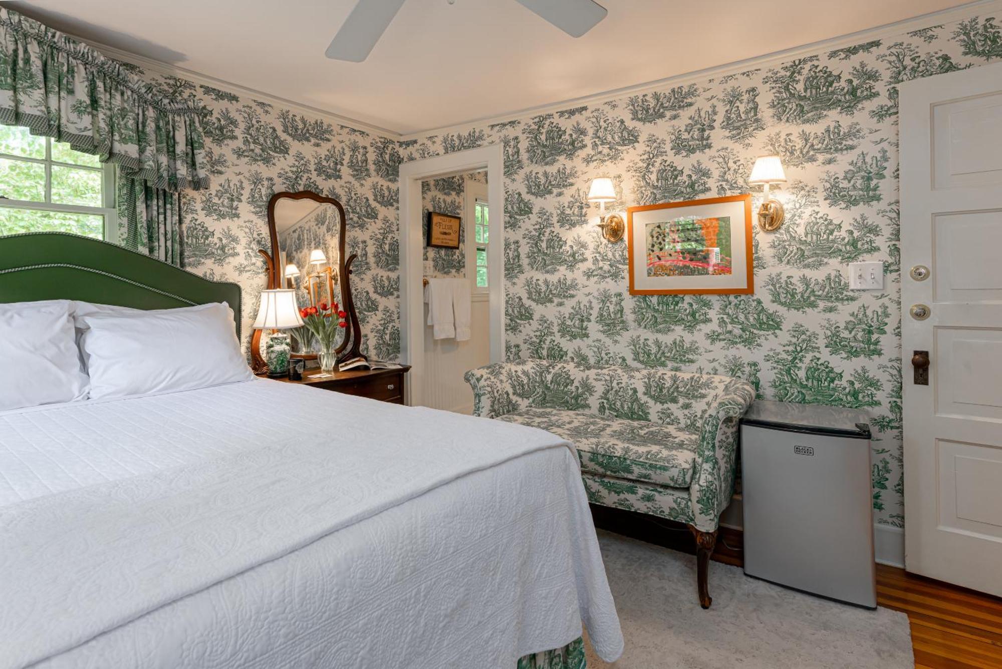 Pinecrest Bed & Breakfast Ешвілл Екстер'єр фото